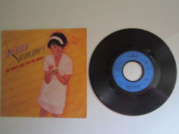 1983 Vinyle 45 Tours Donna Summer ‎– She Works Hard For The Money - I Do Believe I Fell In Love - Soul - R&B