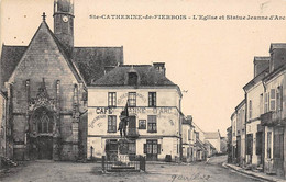 Sainte-Catherine-de-Fierbois      37        Eglise, Café Et  Statue De Jeanne D'Arc       (voir Scan) - Other & Unclassified