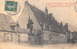 Sainte-Catherine-de-Fierbois      37        Mairie, Presbytère Et  Statue De Jeanne D'Arc       (voir Scan) - Other & Unclassified