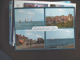 Nederland Holland Pays Bas Egmond Aan Zee Met Dorp En Surfers - Egmond Aan Zee