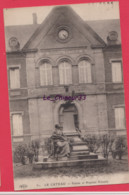 59  - LE CATEAU---Statue Et Hopital Paturle - Le Cateau