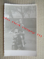 Delcampe - Children Ride Motorcycle / Motorbike - Moto - Motorcyclist - Motorcycling ( Real Photo ) - Motorräder
