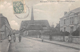 Souvigné       37          La Grande Rue, école De Filles, église.      (voir Scan) - Andere & Zonder Classificatie