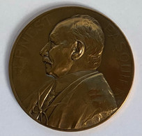Médaille Bronze. Au Professeur Ernest Pasquier. Ses Collègues, Ses Anciens élèves, Ses Amis. 1873-1923. A. Mauquoy - Professionnels / De Société