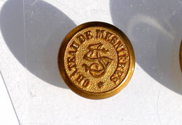 BOUTON / BUTTON PLAT UNIFORME ANCIEN - "SJ" CHATEAU DE MESNIERES - D:14mm / RARE         (2202.35) - Botones