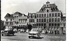 BERGEN  OP ZOOM . MARKT MET STADHUIS - Bergen Op Zoom