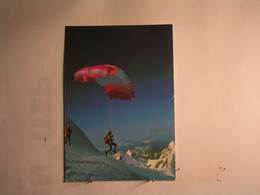 Sports > Parachutisme - Le Parapente - Parachutting