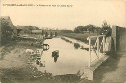 St Philbert De Grand Lieu * La Rivière Vue Du Pont Du Chemin De Fer * Abreuvoir * Lavoir - Saint-Philbert-de-Grand-Lieu