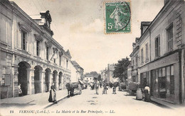 Vernou Sur Brenne         37           La Mairie Et La Rue Principale. Commerces            (voir Scan) - Andere & Zonder Classificatie