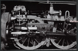 Photo Format 270 X 178 Tirage Récent - Partie De L'embiellage De La 231 G 558 - Voir Scan - Eisenbahnen