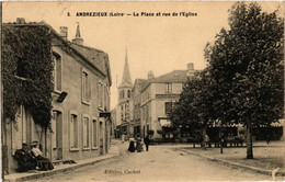 CPA AK ANDRÉZIEUX - La Place Et Rue De L'Église (430670) - Andrézieux-Bouthéon