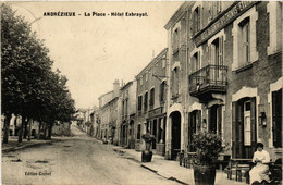 CPA AK ANDRÉZIEUX - La Place - Hotel Exbrayat (430668) - Andrézieux-Bouthéon