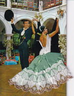 Carte Brodée Couple De Danseurs Espagnols  Robe  Verte Et Blanche - Borduurwerk