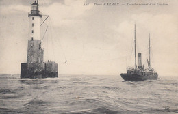 France - Phare - Phare D' Armen - Transbordement D'un Gardien - Circulée 05/10/1910 - Vuurtorens