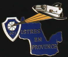 72782-Pin's.Istres Provence.JCI.fusée.espace. - Space