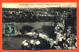 CPA 56 Les Sept Saints Près étel " La Sortie De La Procession Le Jour Du Pardon " - Etel