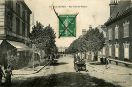 Chartres * La Rue Jean De Beauce * Automobile Voiture Ancienne * Café De Chartres - Chartres