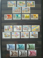 VATICAN 1986-1996 MNH** / GOOD SETS / 3 SCANS - Sammlungen