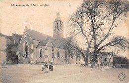 Vouvray          37         Place Et église        (voir Scan) - Vouvray