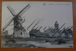 Knokke.  Windmolen En Kerk  Moulin A Vent . Mill N°1684 - Moulins à Vent