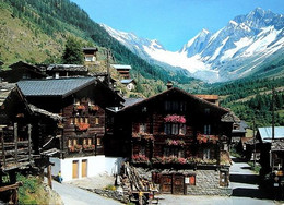 BLATTEN Im Lötschental Dorfplatz - Blatten