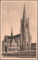 Le Théâtre Et La Cathédrale St Martin, Ypres, C.1920 - Thill CPA - Ieper