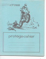 Vieux Papiers - Protège-cahier Moto-cross Avec Table De Multiplication, Mesures Pour Liquides Et Bois - Copertine Di Libri