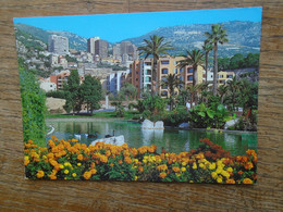 Monaco , Fontvieille , Le Lac Et Les Jardins - Fontvieille