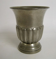 SUPERBE PETIT VASE OU GOBELET EN ETAIN - Tin