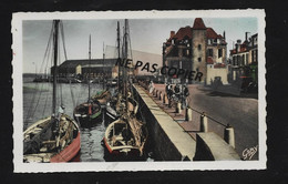 LE CROISIC     Le Port         Bateaux - Le Croisic