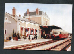Carte-Photo Moderne "Autorail En Gare De Montmorillon - Ligne Nantes - Limoges - Années 50" - Montmorillon