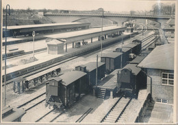 1 Stck. Foto Von Albert Renger Patzsch 24x16,5 Cm Bahnhof Gleisanlagen, Albert Renger-Patzsch War Ein Fotograf Der Sogen - Historical Documents