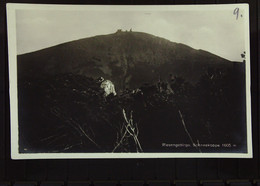 DR: AK Vom Riesengebirge Mit Schneekoppe -Baudenstempel Vom Schneekoppenwirt Heinrich Pohl Um 1926- Ungebraucht - Schlesien