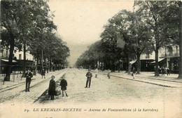 Le Kremlin Bicètre * Avenue De Fontainebleau * Villageois - Kremlin Bicetre