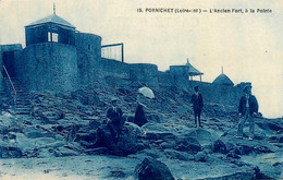 Pornichet * Vue Sur L'ancien Fort , à La Pointe * Promeneurs - Pornichet