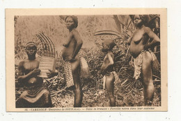 Cp, CAMEROUN, Environs De DOUHALA ,dans La Brousse,famille Noire Dans Leur Costume,vierge, Phototypie M. Delboy - Cameroun