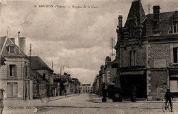 Loudun * Avenue De La Gare * Débit De Tabac Tabacs * Commerce Magasin Fournitures Générales - Loudun