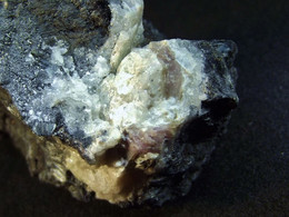 Mendipite TL With Crednerite ( 4 X 3 X 2 Cm ) Torr Works Quarry (Merehead Q.) Cranmore -  Mendip  Somerset - U.K. - Minéraux