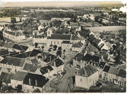 EN AVION AU DESSUS DE EGUZON LE CENTRE BOURG VUE AERIENNE LAPIE - Autres & Non Classés