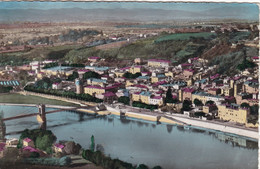 01. TREVOUX. CPSM. VUE AERIENNE. VUE GENERALE . LA SAONE ET LA VILLE. ANNÉE 1964 + TEXTE - Trévoux