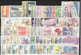 Tchécoslovaquie 1960-1961 Lot Avec Timbres Obliteré - Collections, Lots & Series