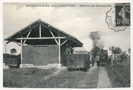 CPM REPRODUCTION - BAZOCHES Les GALLERANDES (45) - Locomotive 021 T Decauville En Gare - Station Du Decauville - Sonstige & Ohne Zuordnung