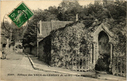 CPA AK Abbaye Des VAUX-de-CERNAY - La Fontaine (352973) - Vaux De Cernay