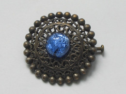 Ancienne Broche Avec Une Pierre Bleue  **** EN ACHAT IMMEDIAT **** - Broches