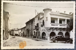 Châteauneuf-du-Pape/ Rue De La Republique/ Restaurant/ Old Cars - Chateauneuf Du Pape