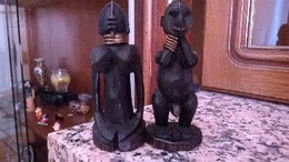 Souvenir Africano Statuette Folkloristiche - Collections