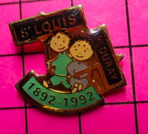 811E Pin's Pins / Beau Et Rare / THEME : ADMINISTRATIONS / ECOLE SAINT LOUIS A PLOURAY 1892 1992 - Administrations