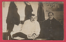 Aviateur Jean Olislaegers & A. Tyk : Blessé à Calais ... Carte Photo / Fotokaart ( Voir Verso ) - Guerra 1914-18
