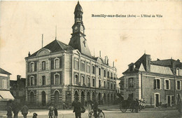 Romilly Sur Seine * Place De L'hôtel De Ville * Mairie * Maison MAUFRONT , Fabrique De Biscuits - Romilly-sur-Seine