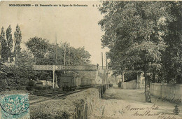 Bois Colombes * Passerelle Sur La Ligne St Germain * Le Pont * Passage Du Train * Ligne Chemin De Fer - Colombes